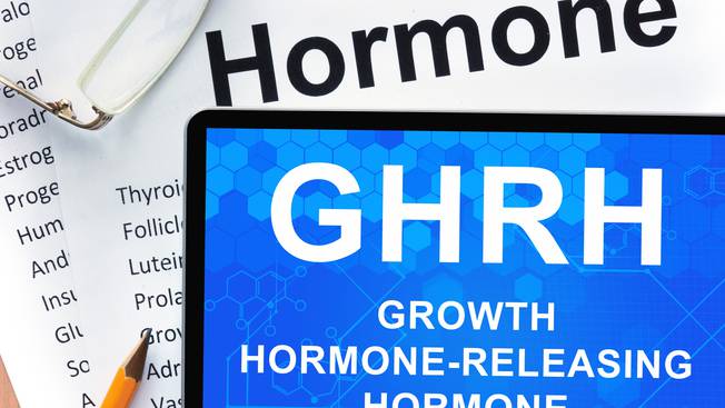 Hormon wzrostu – jak naturalnie zwiększyć jego poziom?